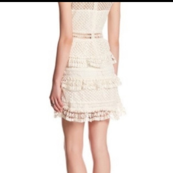 ROMEO AND JULIET COUTURE  MOCK TURTLE NECK CAP SLEEVE IVORY DRESS - Picture 12 of 16